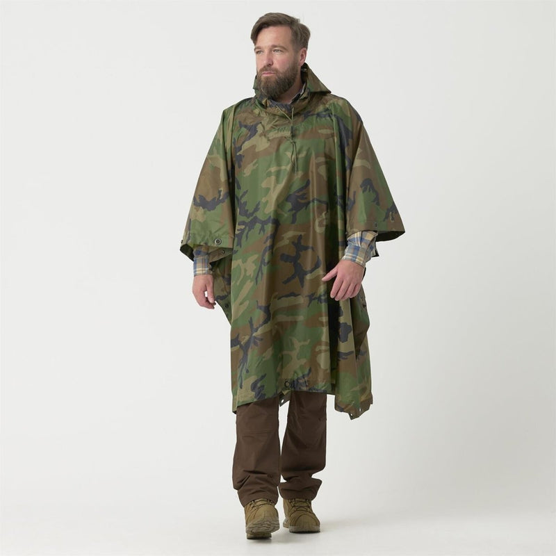 Helikon-Tex Modelo del Ejército de EE. UU. Poncho impermeabilizan el equipo de lluvia táctica CAMO de bosque